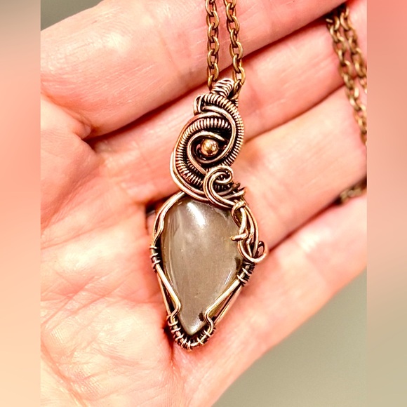 HAND CRAFTED Gray Moonstone Copper Wire Wrapped Pendant Necklace, Handmade - Picture 8 of 10